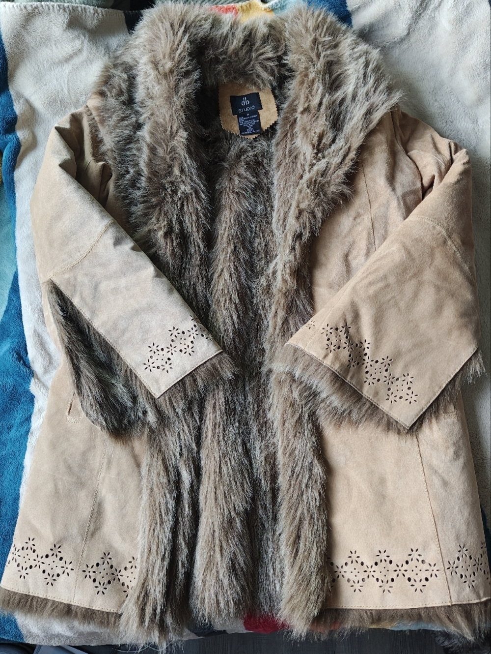 Faux-Fur Trim Suede-Look Women's Coat in Tan